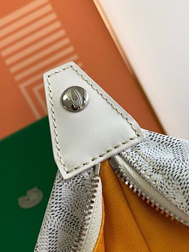 Goyard Crossbody Bag White