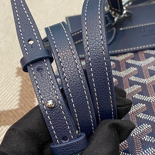 Bellechasse Biaude Black