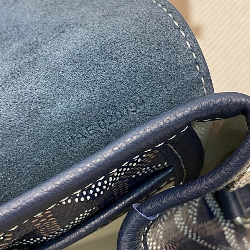 Bellechasse Biaude Black