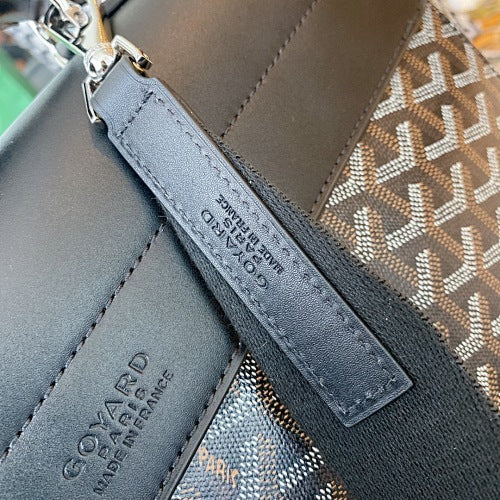 Bellechasse Biaude Black