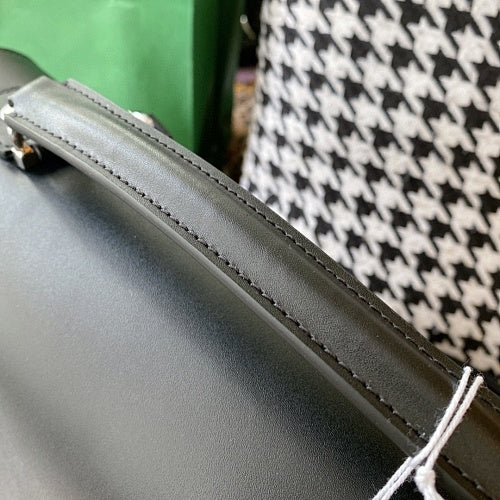 Bellechasse Biaude Black