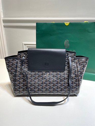 Bellechasse Biaude Black