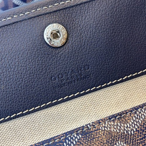 Bellechasse Biaude Black