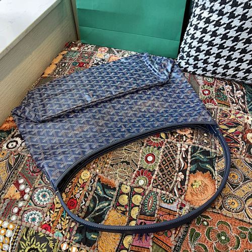 Bellechasse Biaude Black
