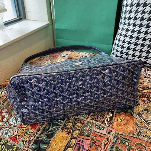 Bellechasse Biaude Black