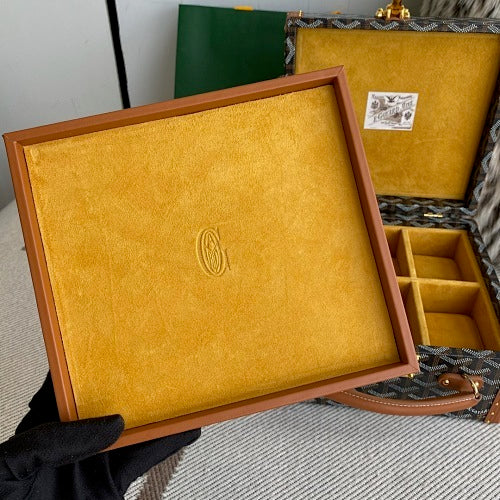 Bourget Trolley Case