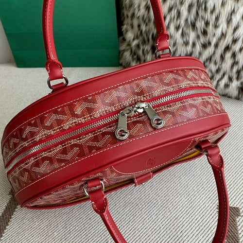 Bellechasse Biaude Red