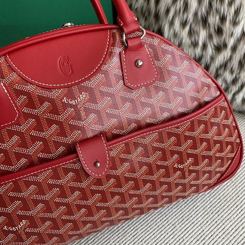 Bellechasse Biaude Red
