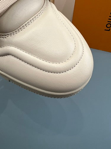 Louis Vuitton Sneakers White
