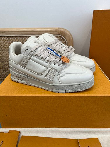 Louis Vuitton Sneakers White