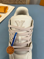 Louis Vuitton Sneakers White