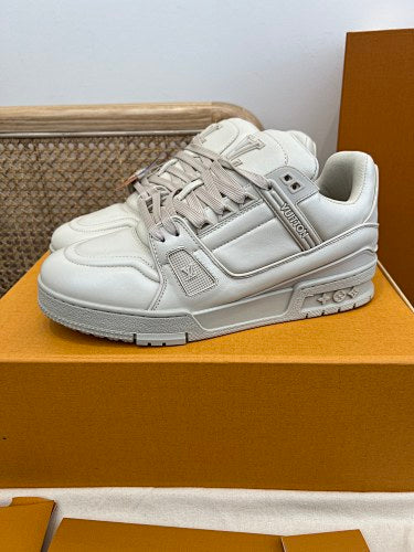 Louis Vuitton Sneakers White