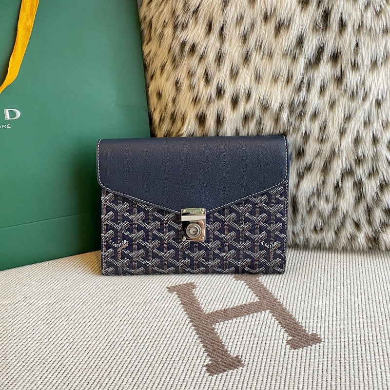 Bellechasse Biaude Black