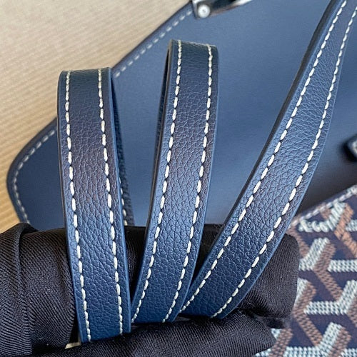 Bellechasse Biaude Black