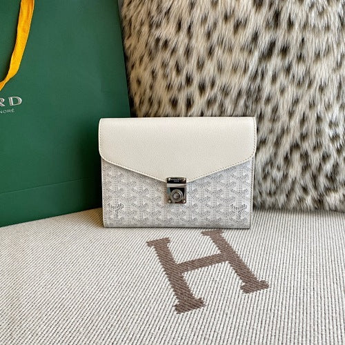 Bellechasse Biaude White