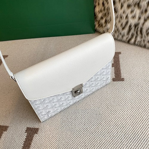 Bellechasse Biaude White