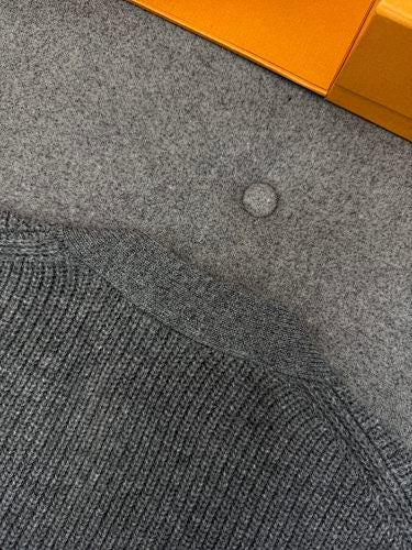 Louis Vuitton Cardigan Gray