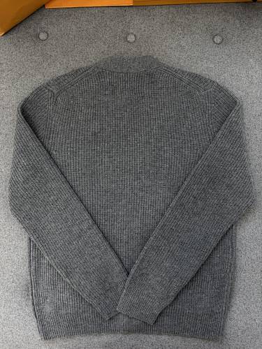 Louis Vuitton Cardigan Gray