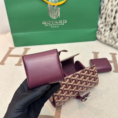 Bellechasse Biaude Burgundy